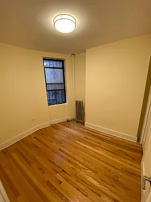 Rented by Sapphire Realty Holdings LLC | media 10