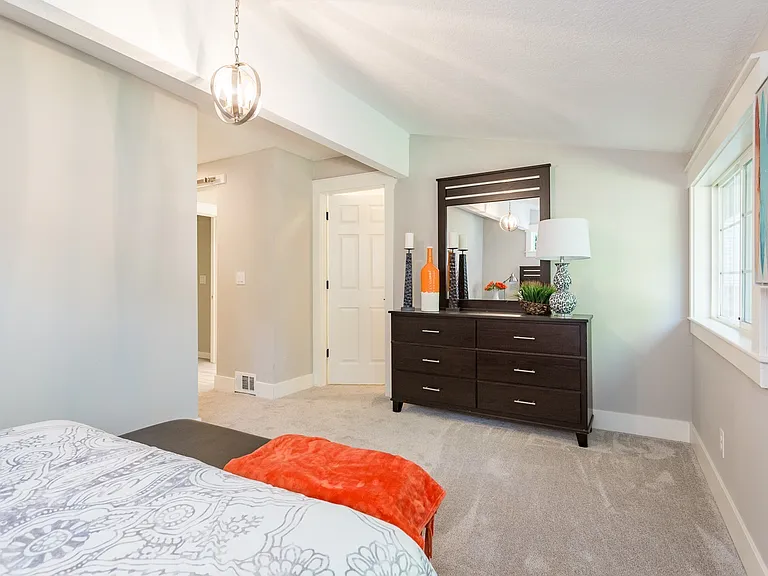 5262 Rosewood St — Photo 20