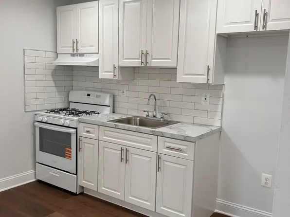 4841 Oxford Ave #218, Philadelphia, PA 19124