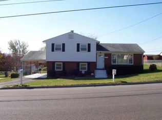 923 Olney Rd, Vinton, VA 24179