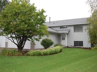 17514 Freeport Ct, Lakeville, MN 55044