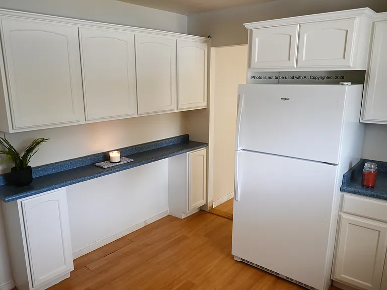 S 400 E — Photo 24