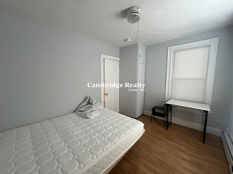 10 7th St #B — Photo 8
