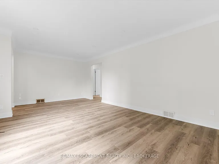 18 Bonavem Dr #1 — Photo 6