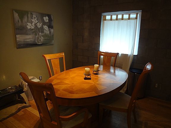 Dining Area - formal or casual, your choice