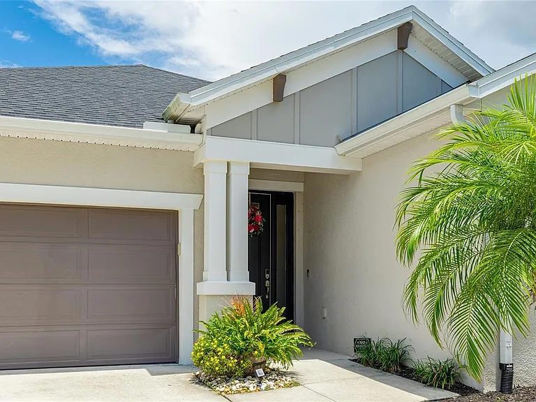 5927 Maidenstone Way — Photo 2