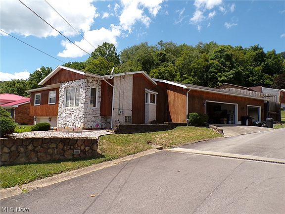 3rd image of 121 Payton Dr