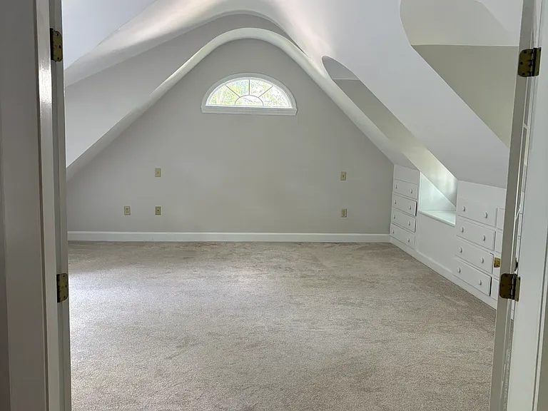 15 Ridgewood Ave — Photo 27