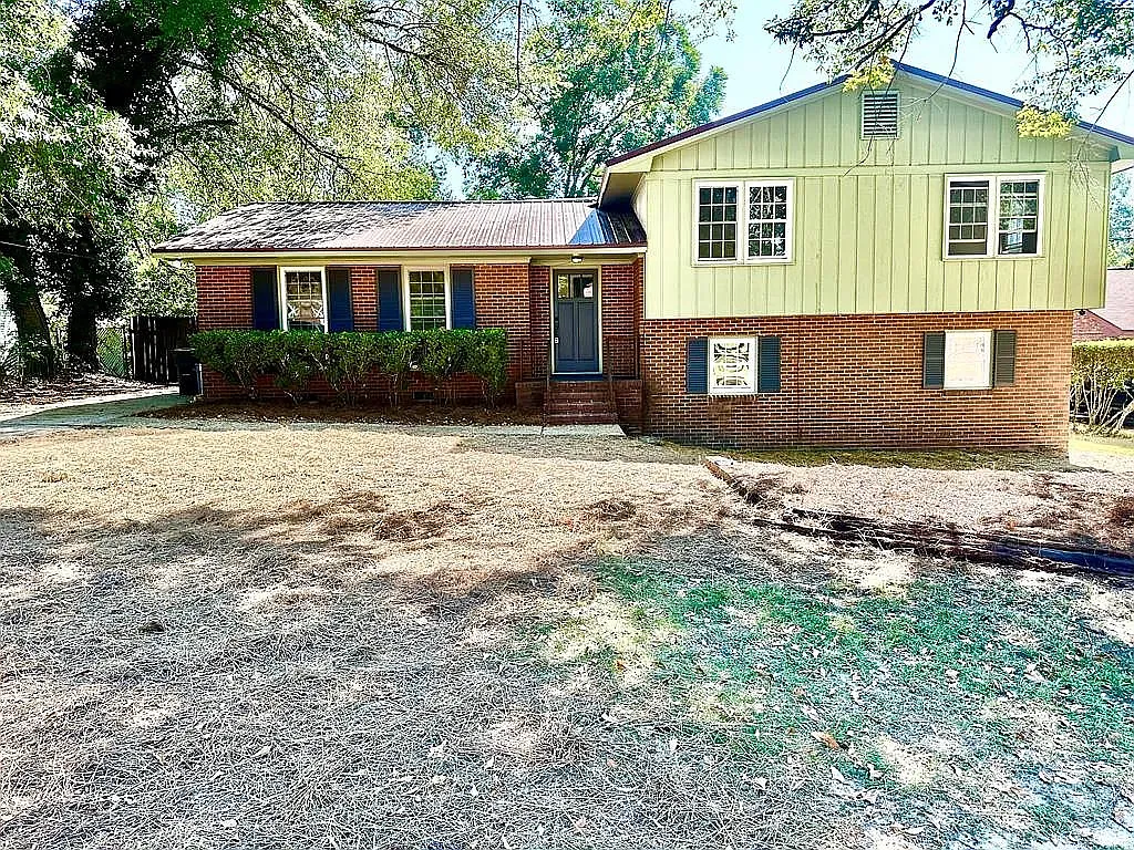 352 Henson Ave — Photo 1