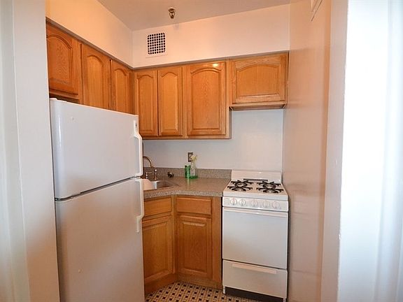 5th image of 318 W 88th St APT 2A
