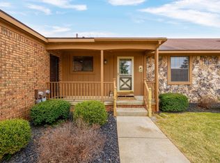 12360 Nantucket Dr, South Lyon, MI 48178
