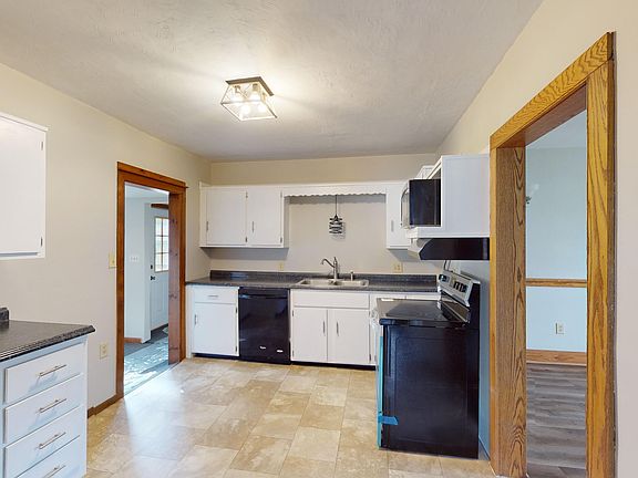 5th image of 1432 Richards Ave