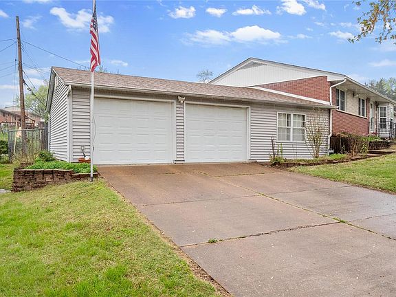 5th image of 9602 Arno Dr