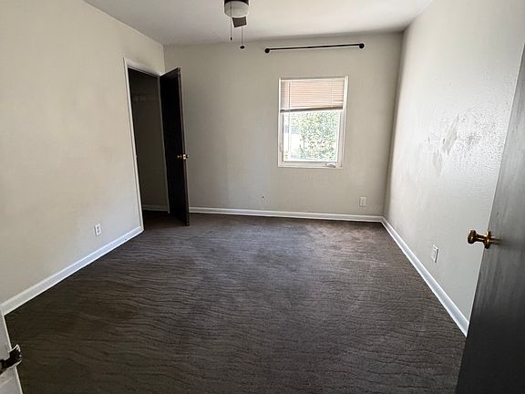 4th image of 519 W Milwaukee Dr