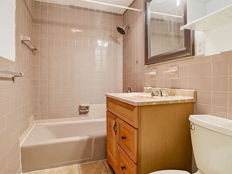 366 Elliot St #7 — Photo 13
