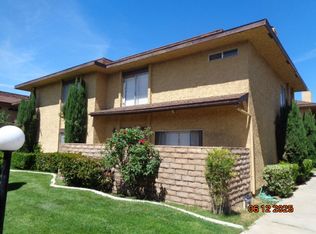 42841 15th St W UNIT 5, Lancaster, CA 93534