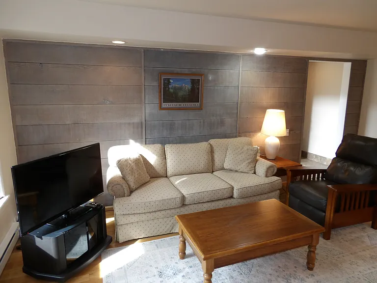 340 River St W #107 — Photo 9