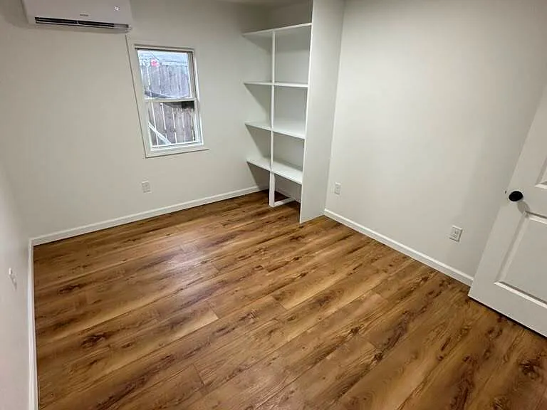 1007 S Rybolt Ave — Photo 2