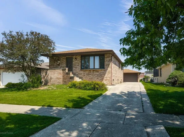 7932 W 80th St, Bridgeview, IL 60455