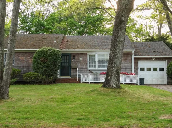 250 Swan Lake Drive, Patchogue, NY 11772