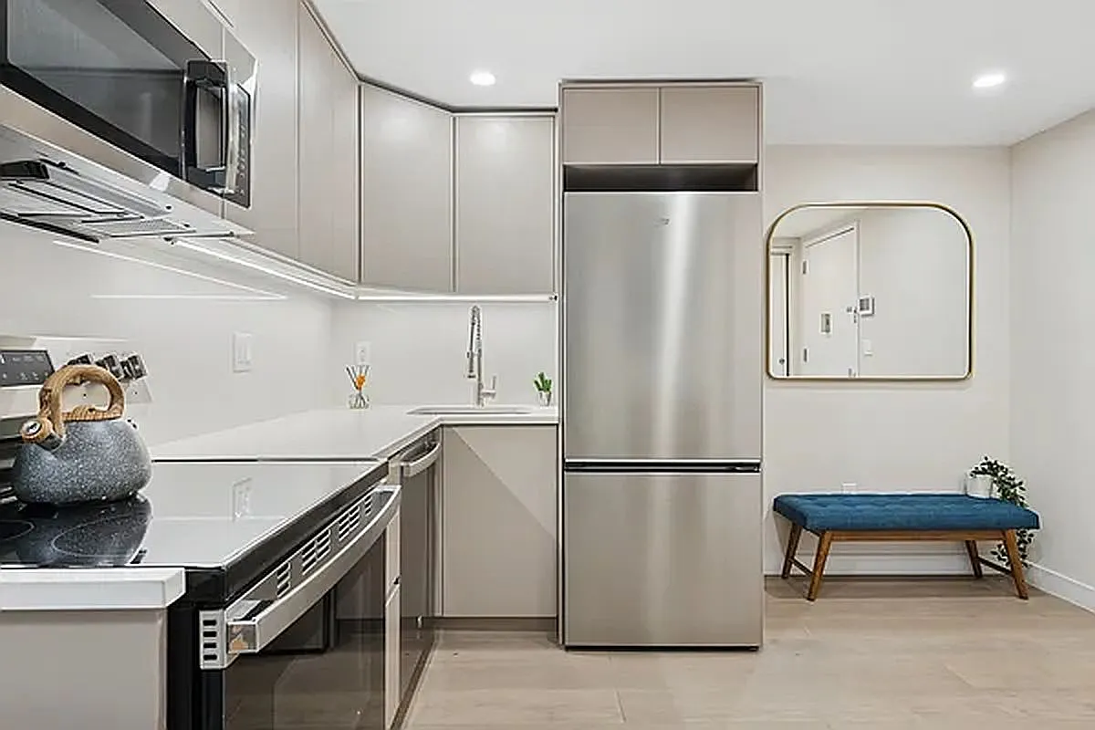 608 Ocean Ave #604 photo 1