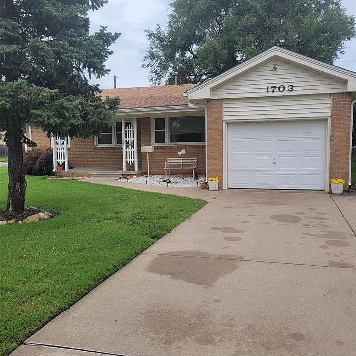 1st image of 1703 W Anita Ave