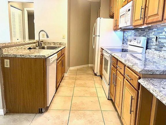 5th image of 956 Salt Pond Pl Unit 301