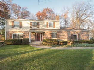 5022 Darlene Dr, Gurnee, IL 60031