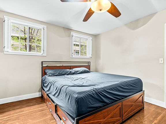 5th image of 121 Franklin St #1