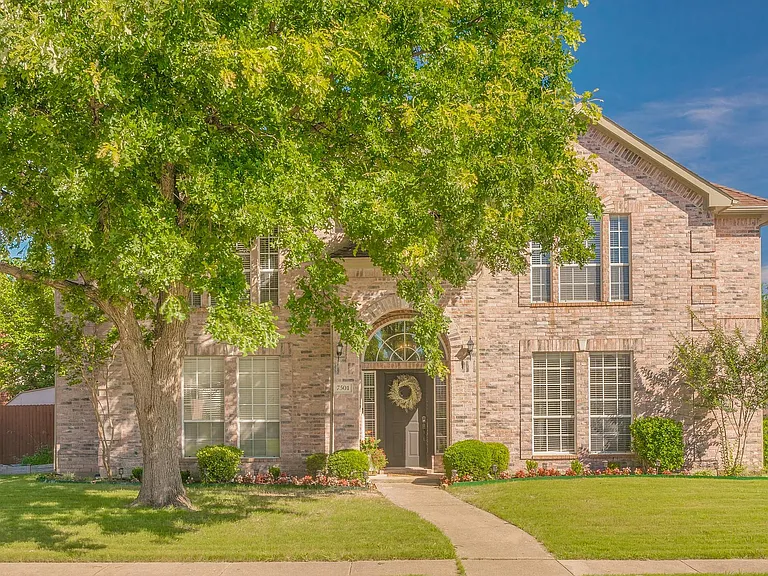 7501 Armstrong Ln — Photo 16