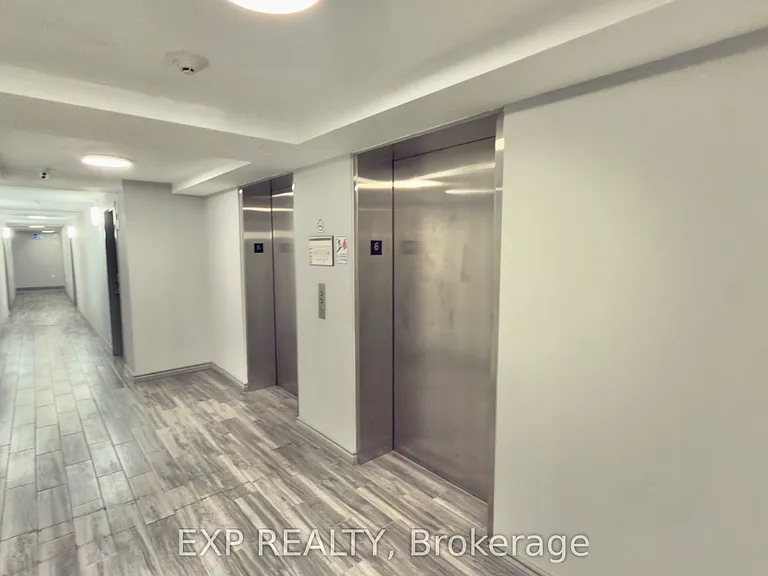 275B Larch St #608 — Photo 2