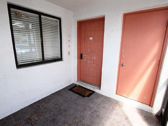 3rd image of 435 Lakeview Dr APT 103