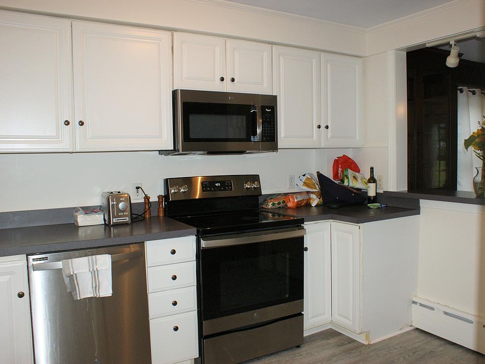 1st image of 26 Acacia Dr S #C