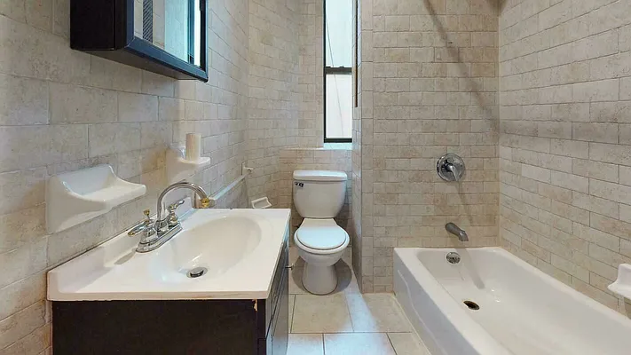 Rented by Bond New York | media 21