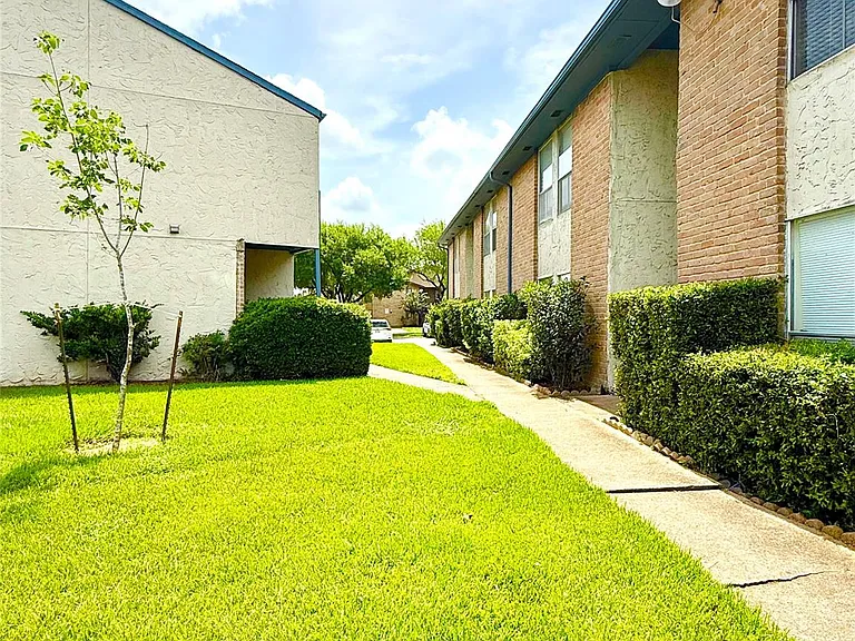 8360 Jorine Dr #8360 — Photo 25