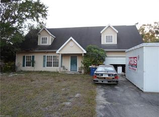 17500 Phlox Dr, Fort Myers, FL 33967