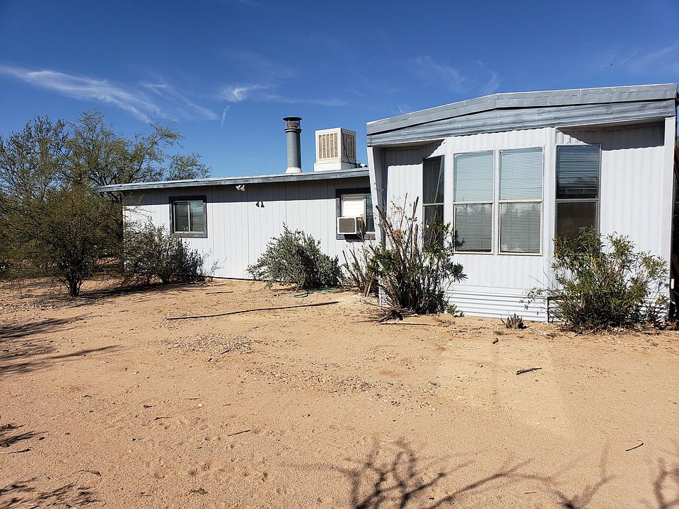 2nd image of 5880 N Chaparral Rd