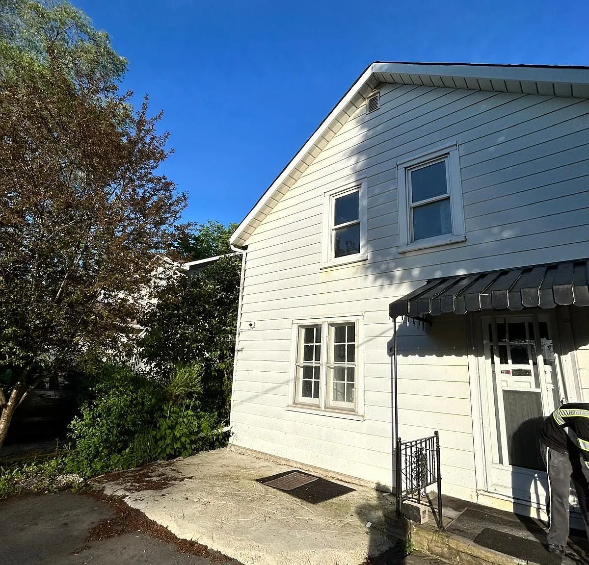 4 bed, $2,699 — Photo 1
