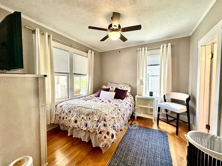 5724 Rees St — Photo 7