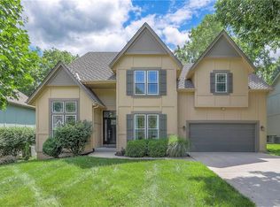5509 Sleepy Hollow Rd, Parkville, MO 64152
