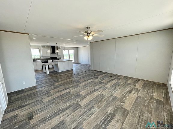 3rd image of 509 Coleman Rd