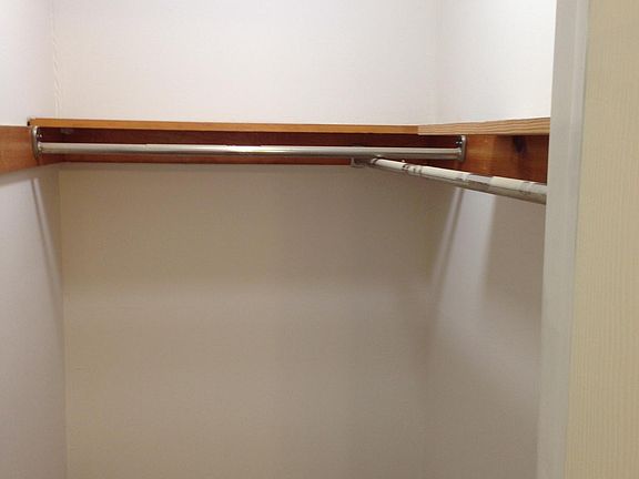 walk-in closet in master bedroom 4.75' x 3'