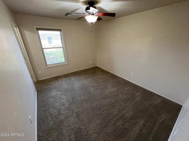2226 E Bowker St — Photo 21