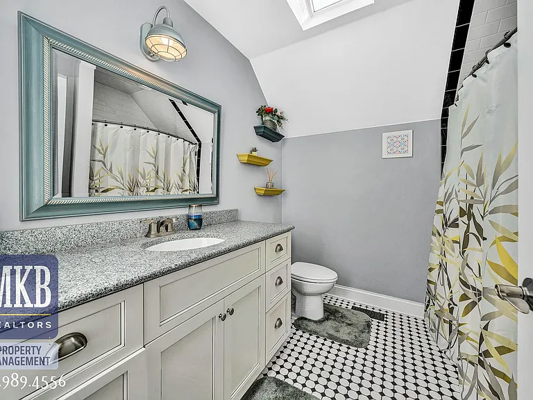 7621 Nandina Dr — Photo 33