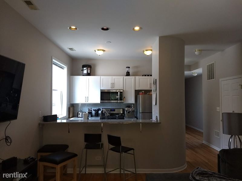 1st image of 1406 N Greenview Ave #2