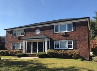 102 Pitney Pl #102, Morristown, NJ 07960