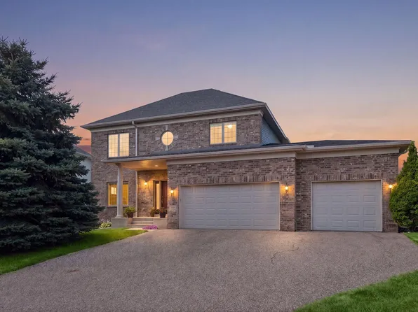 2061 Cobblestone Dr, Cologne, MN 55322