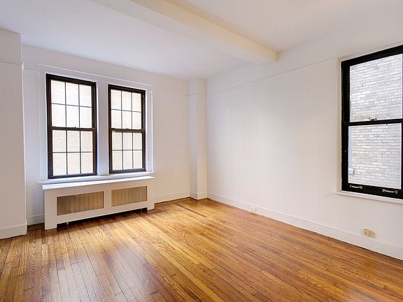 4th image of 15-17 Park Ave #4C