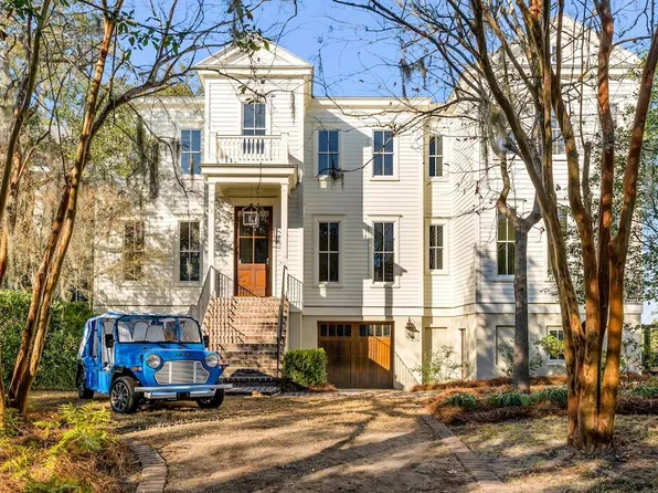 26 Saturday Rd, Mount Pleasant, SC 29464
