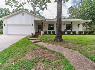 2816 Fincastle Dr, Fort Smith, AR 72908